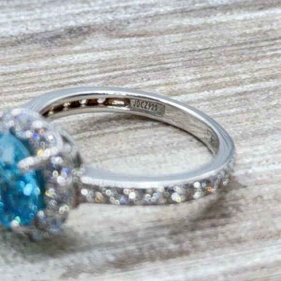 Sterling Silver Ring Sky Blue CZ Faceted Solitaire Halo Clear CZ Size 7.75 Prong - Picture 10 of 14